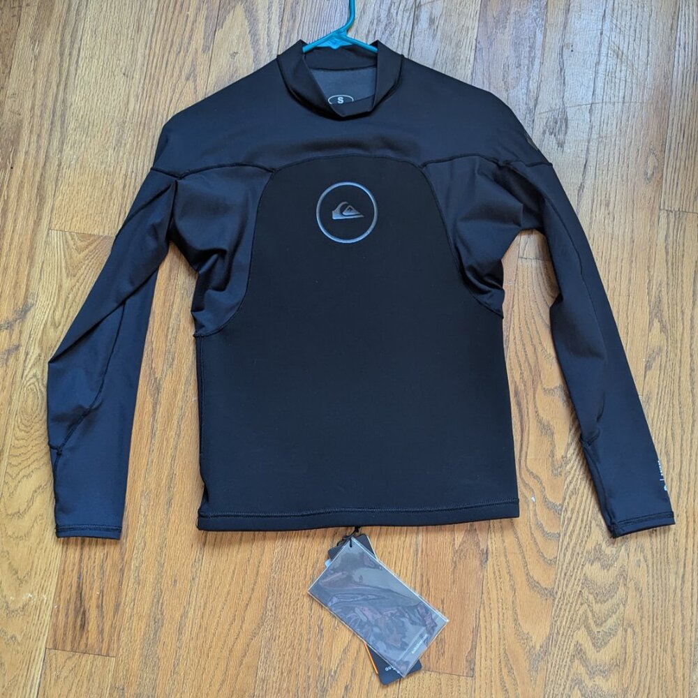 Quiksilver Men's Syncro Series New Wave Wetsuit Top Long Sleeve Black  Size S